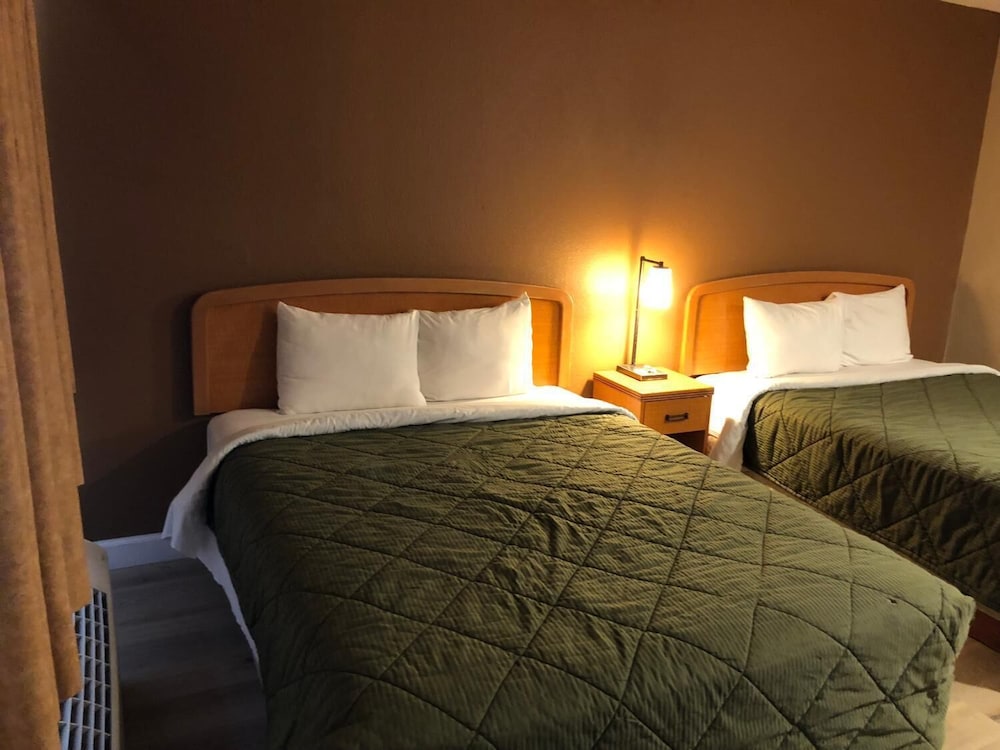Valley Inn 16/44
