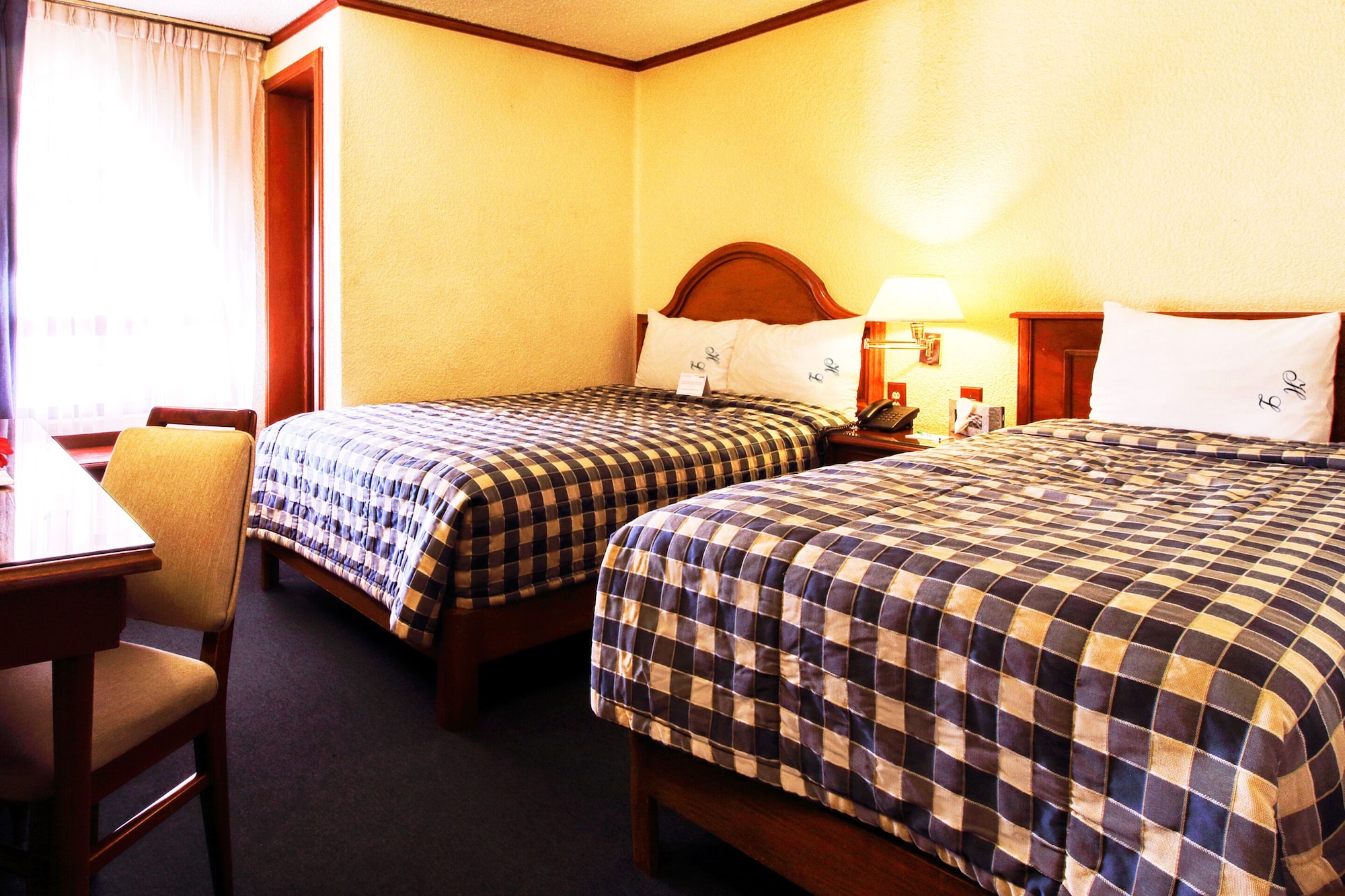 ROOM, TRIPLE