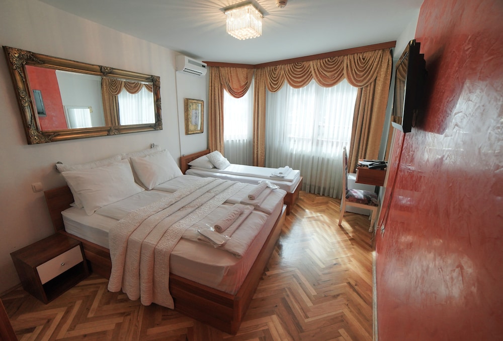 Hotel Herc 42/71