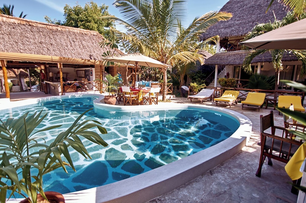 Mvuvi Lodge 2/50