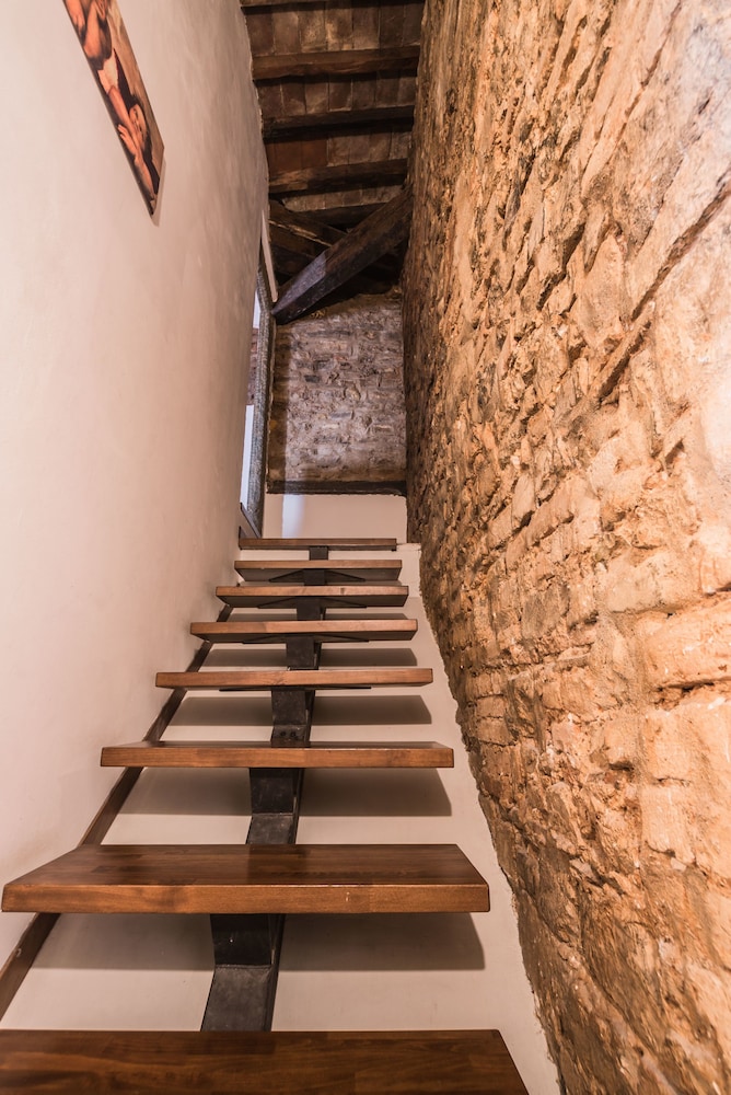 A Few Steps to The Duomo Amazing 4BD Apt 14/20