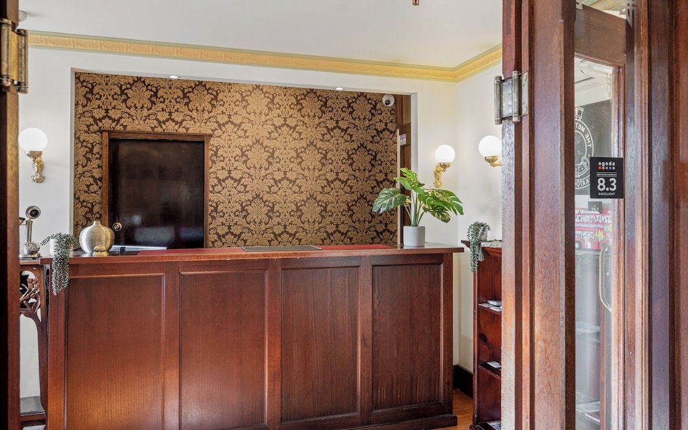 Lobby at The Metropole Katoomba, SYDNEY