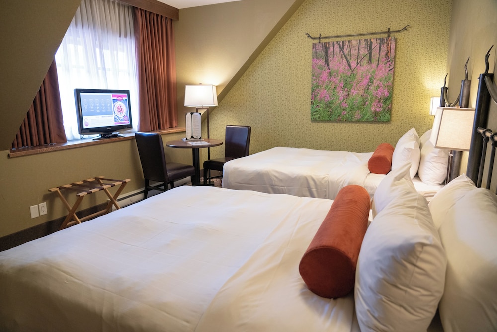 STANDARD, 2 QUEEN BEDS, ACCESSIBLE