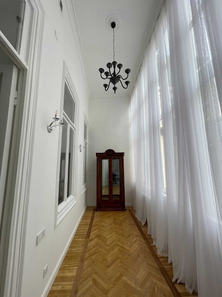 Passage Boutique Hotel 7/78