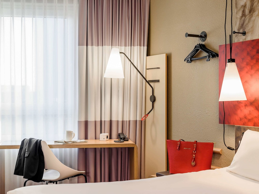 Ibis Heidelberg Hauptbahnhof 63/73