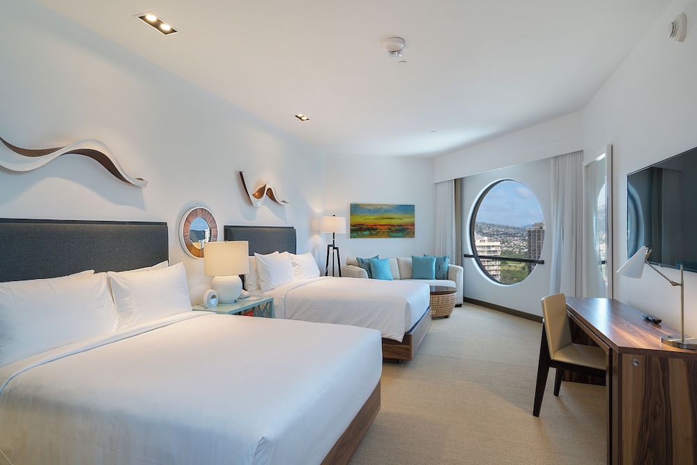 HYATT CENTRIC WAIKIKI BEACH 30/69