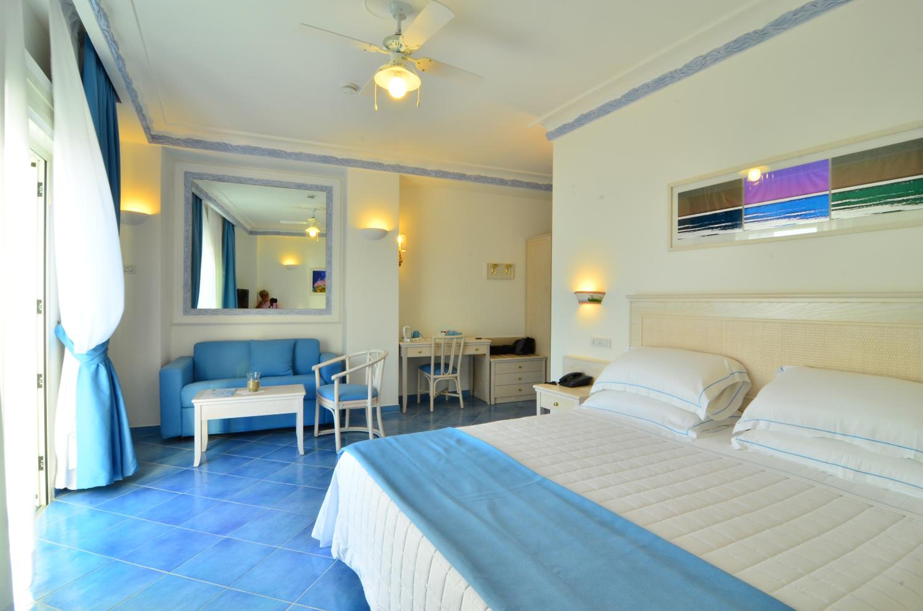 جناح بإطلالة على البحر، Aurora Hotel & Suites Sul Mare 2/10