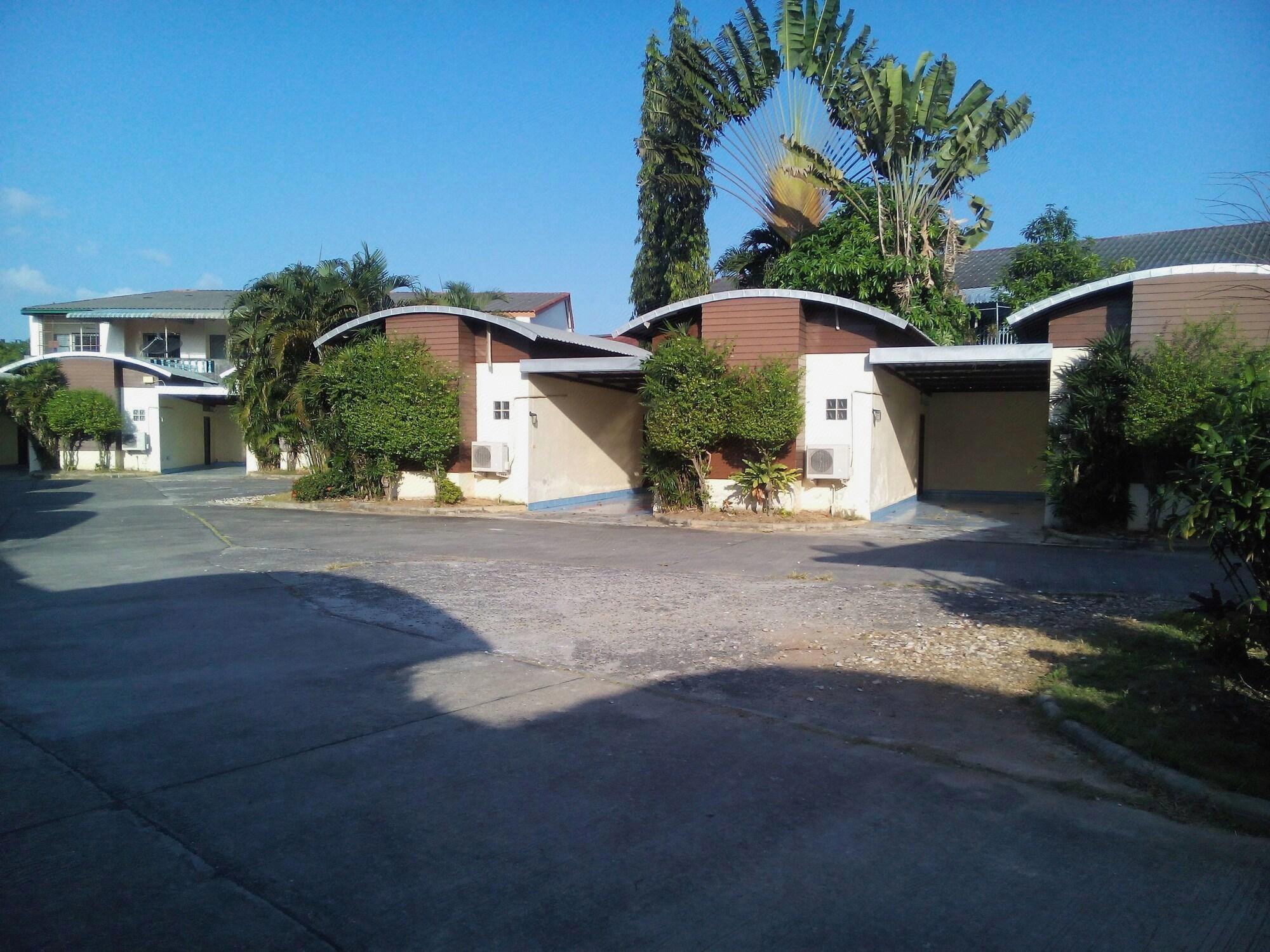 Sutha Garden Resort Hat Yai 12/17