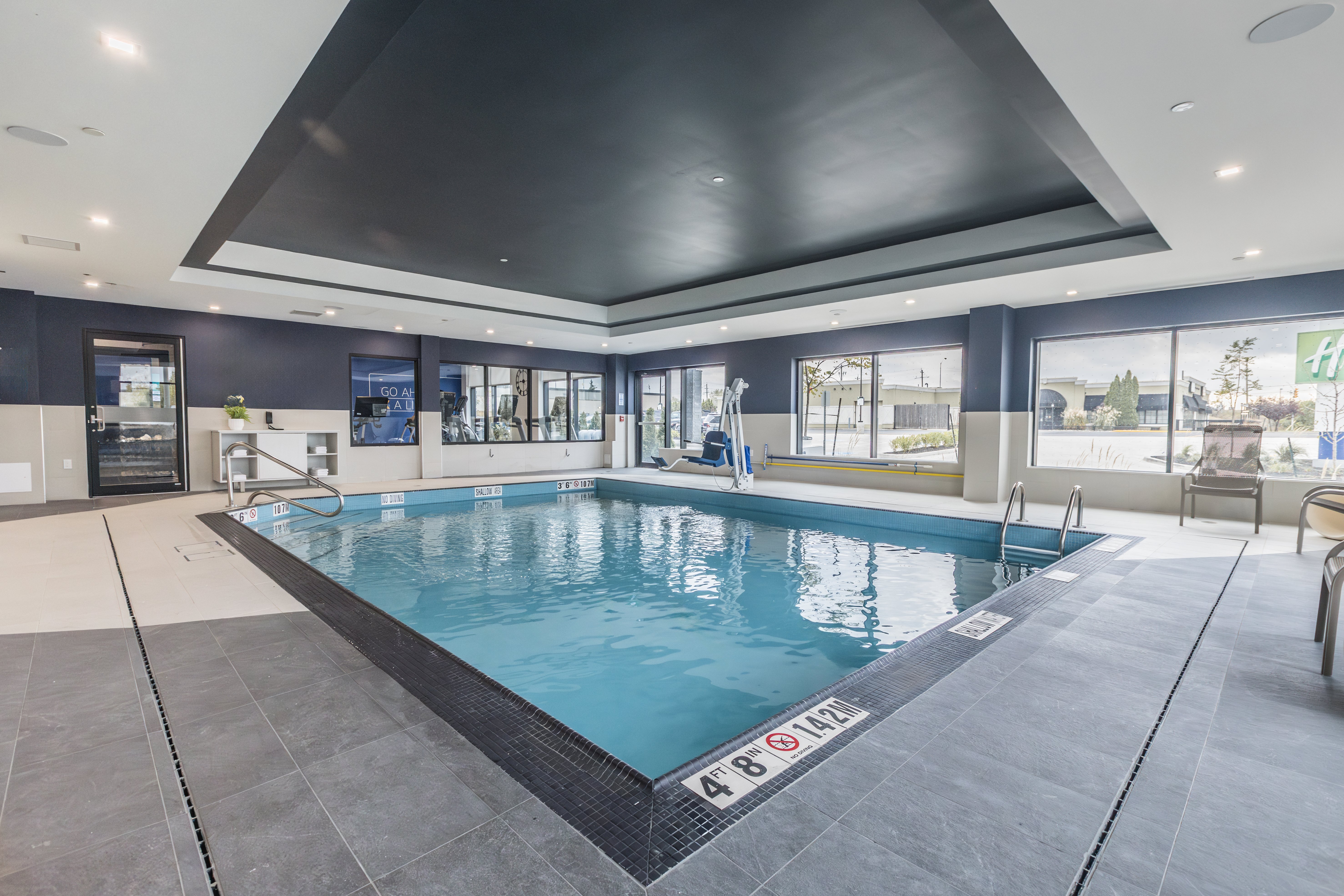 Holiday Inn Express & Suites Toronto Airport South 23/50