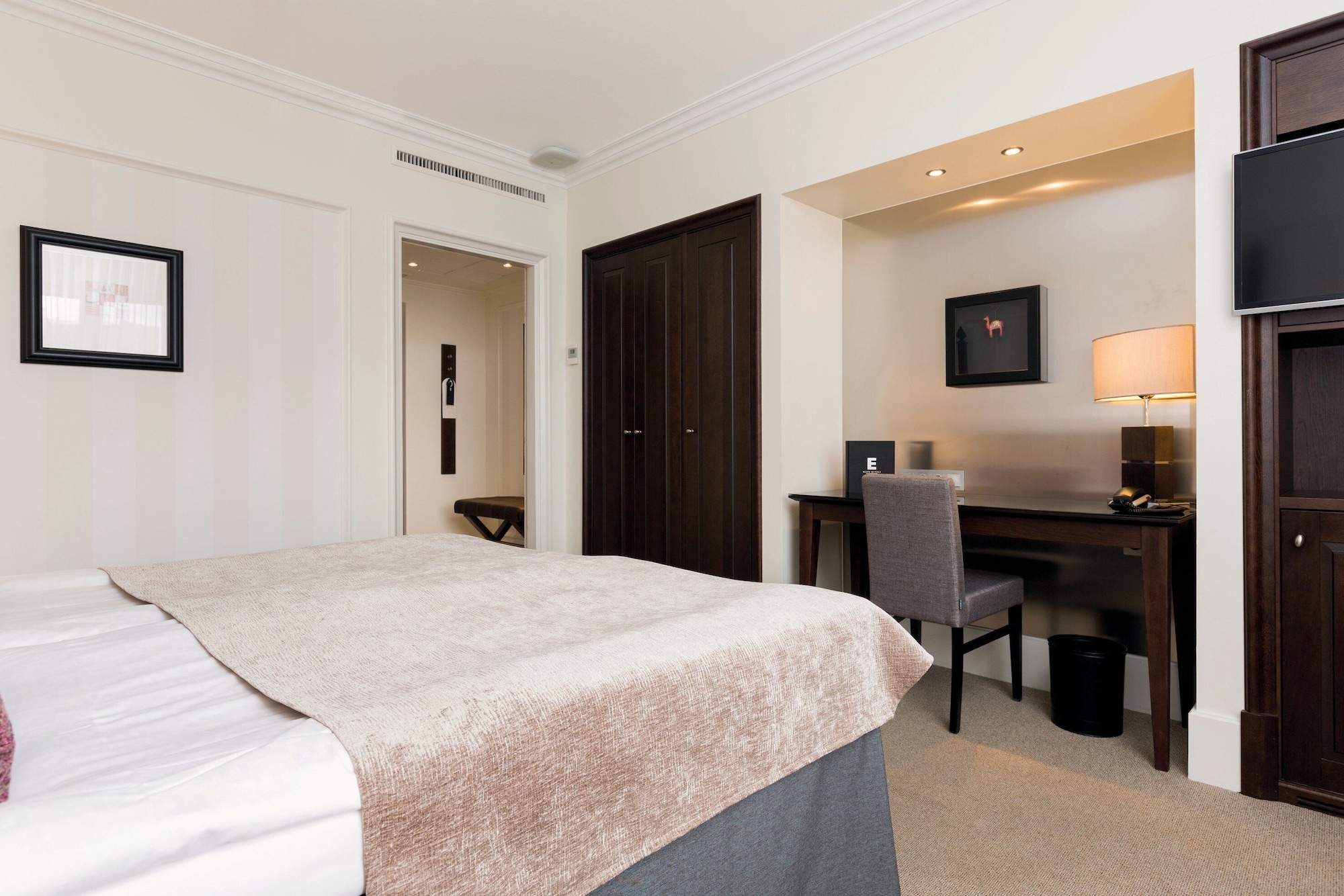 1 BEDROOM, SUPERIOR, DOUBLE OR TWIN BED