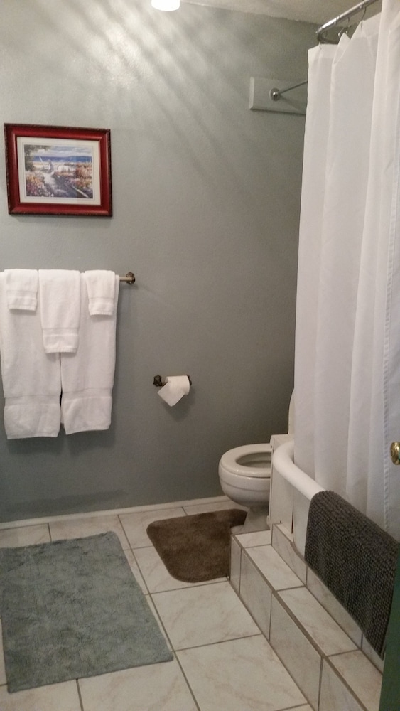 Plantation Bed & Breakfast 48/50