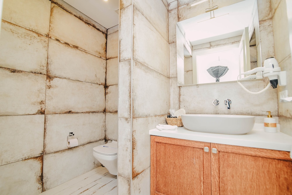 Rhodium Hotel Alacati 44/48