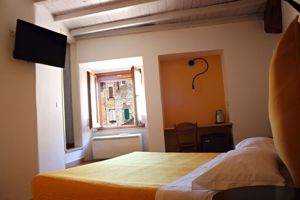 Primavera Mini Hotel 43/63