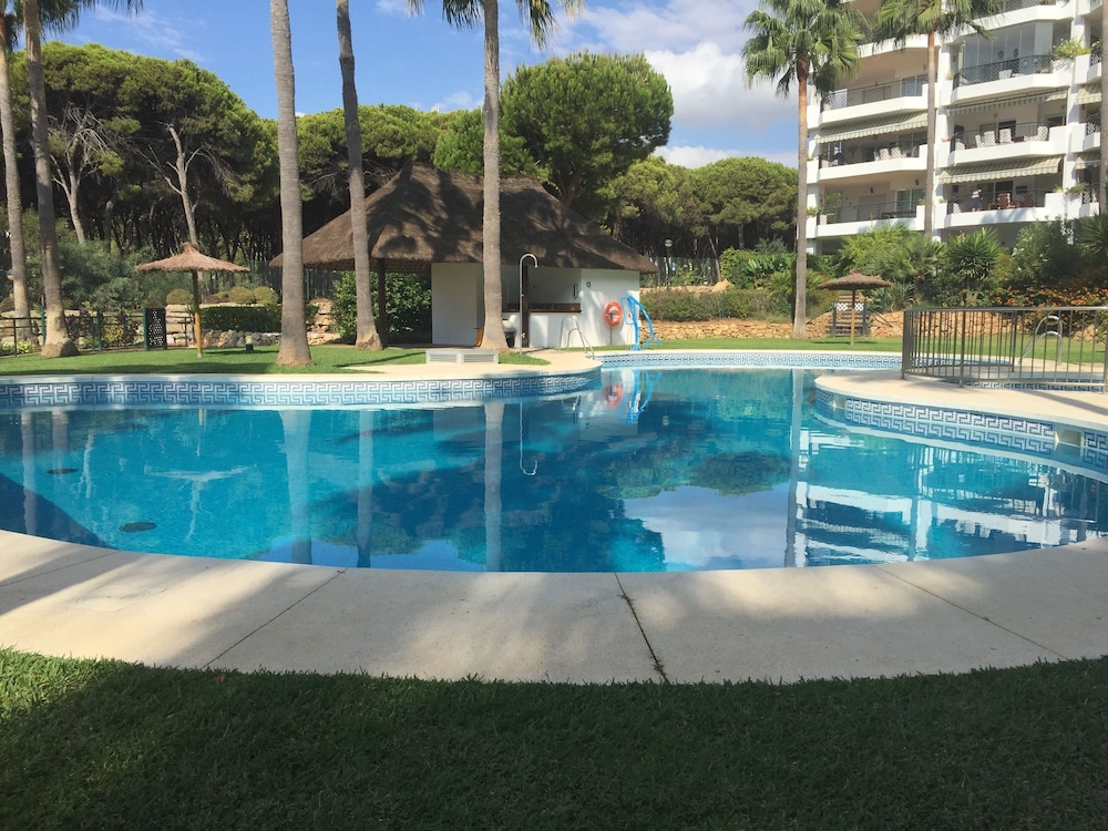 Mi Capricho Beachfront Apartment - Sitio De Calahonda 8/50