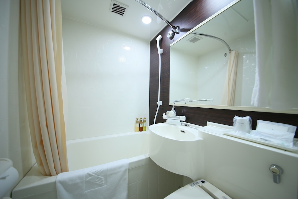 Wishton Hotel Yukari 24/65