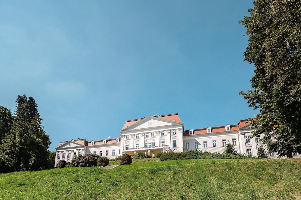 Austria Trend Hotel Schloss Wilhelminenberg 71/74