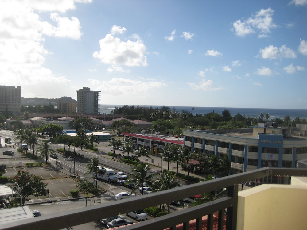 Grand Plaza Hotel 41/55