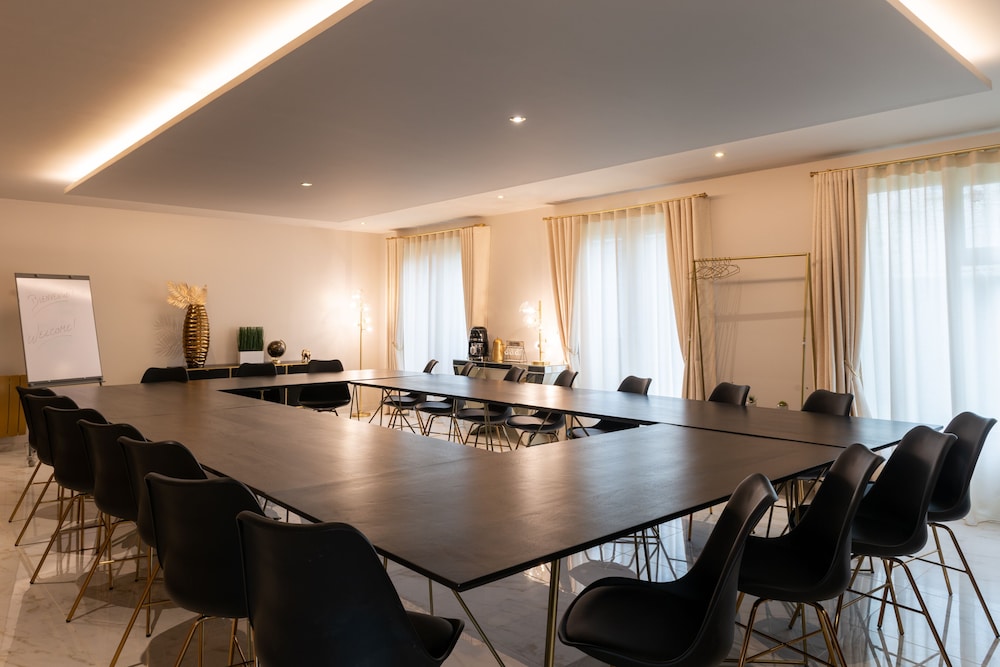 The Originals City Hotel Rennes Sud Chantepie Ex Comfort Hotel Rennes Chantepie 24/31