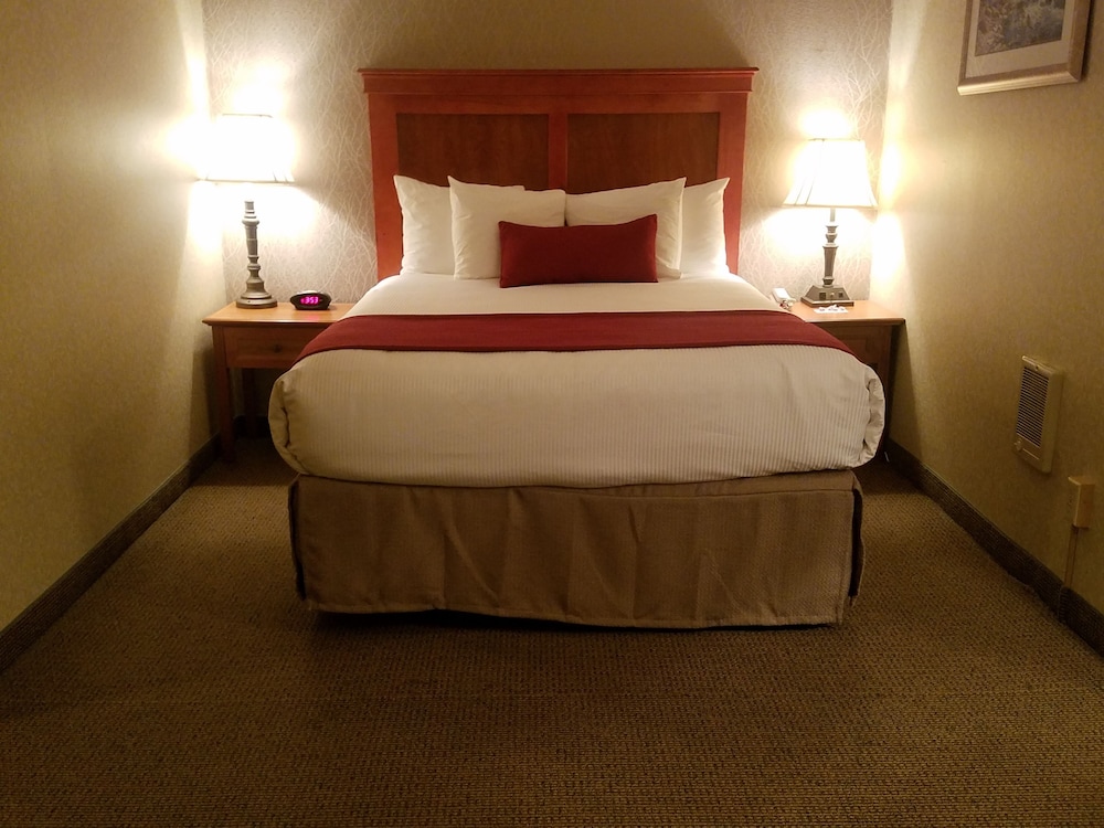 Best Western Plus Rivershore Hotel 12/28