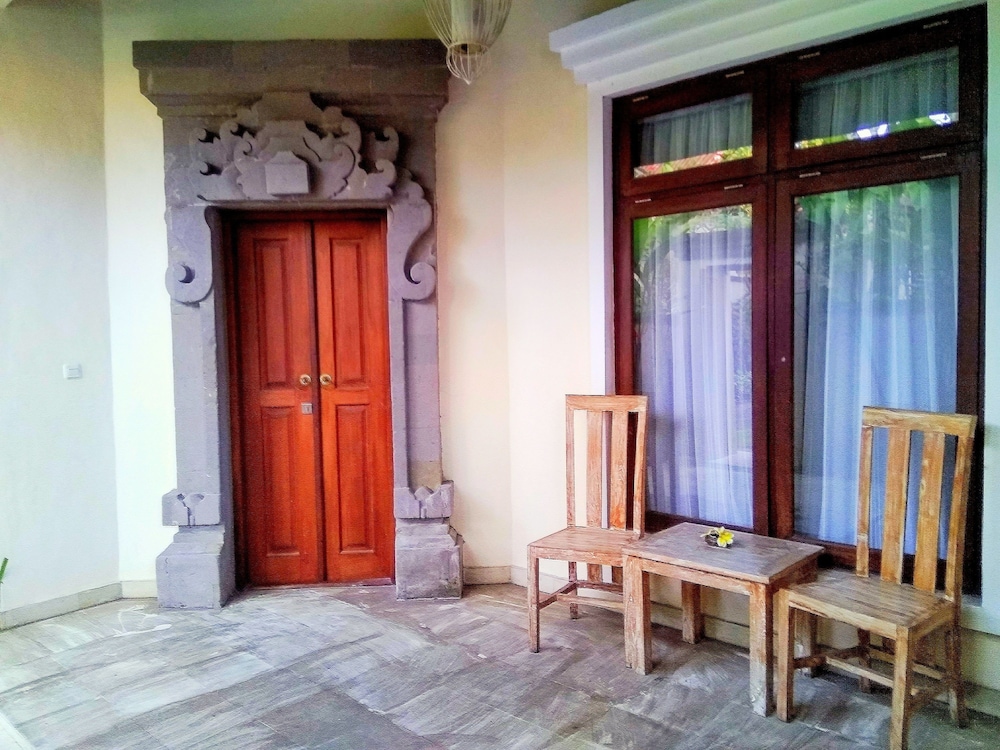 Nipuri Hotel 36/71