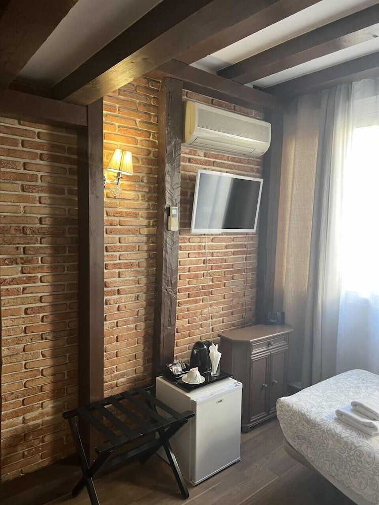 Hostal Central Palace Madrid 12/32