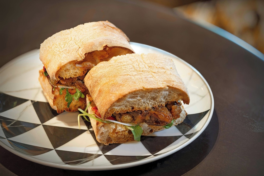 The Westin Madrid Cuzco 32/65