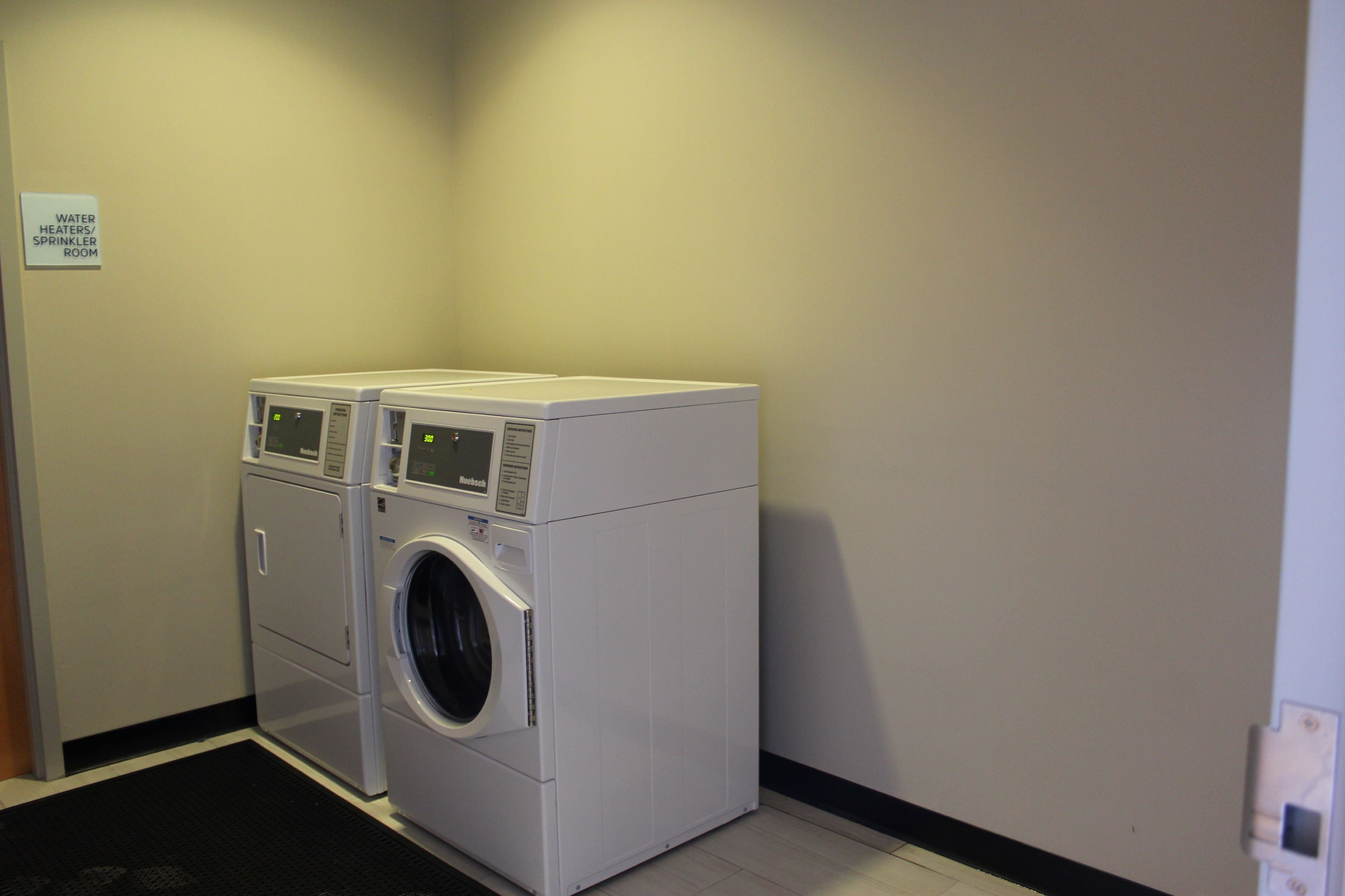 Holiday Inn Express Forest City 20/45