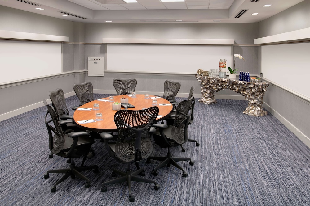 Hyatt Regency Dulles 49/54
