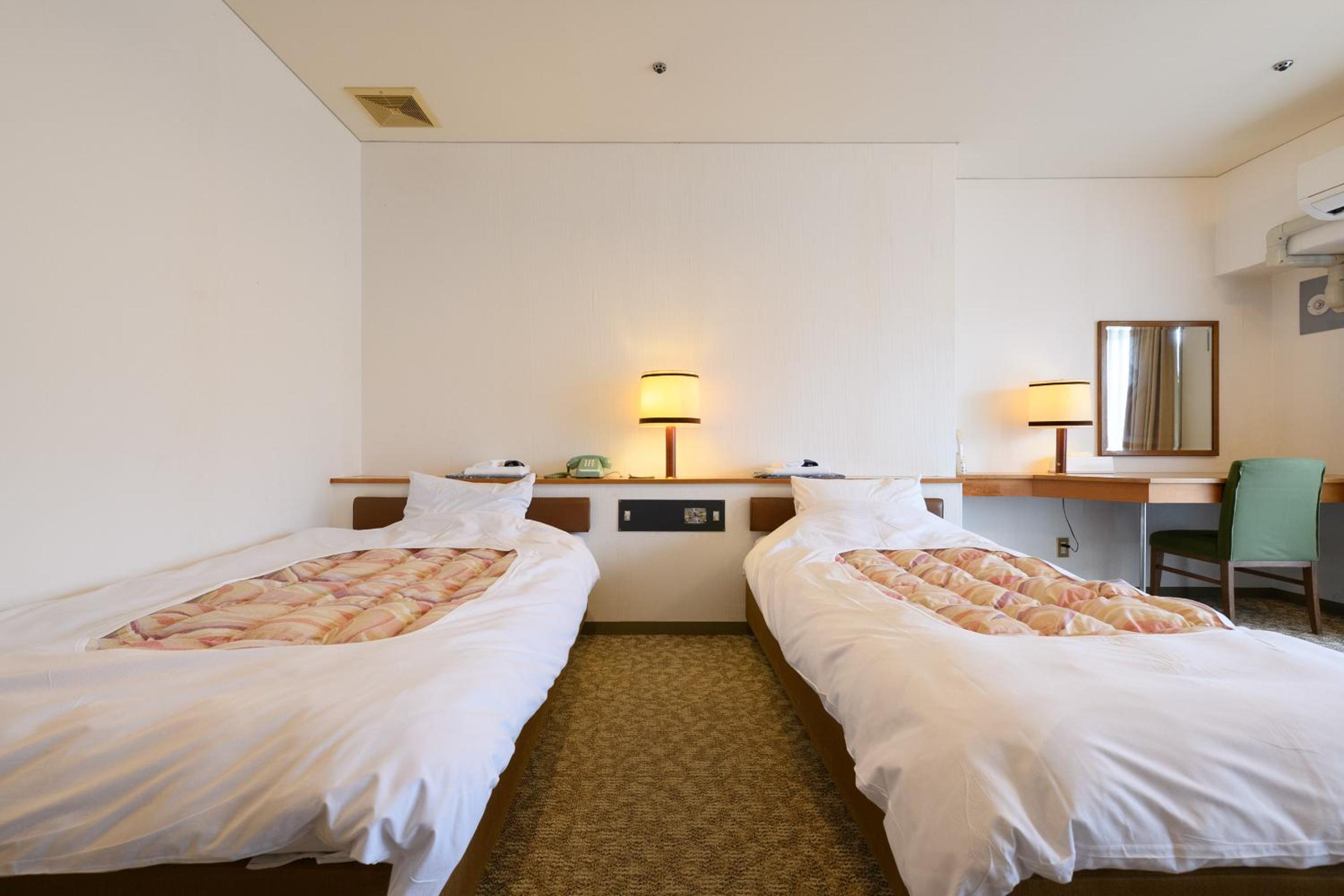 Hotel Tetora Resort Shizuoka Yaizu (ex Sankeien Hotel) 18/55