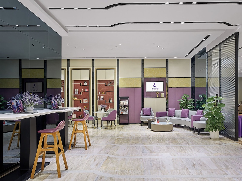 Lavande Hotel Baiyun International Airport Branch 33/51
