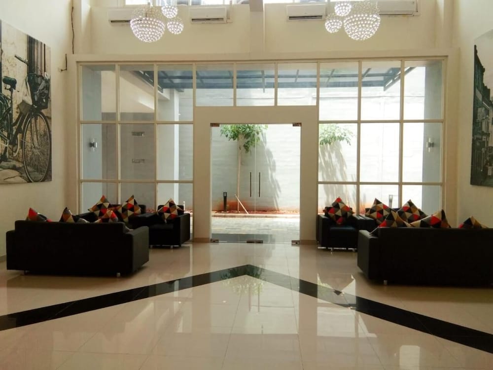 De La Charis Hotel by Waringin Hospitality 12/55