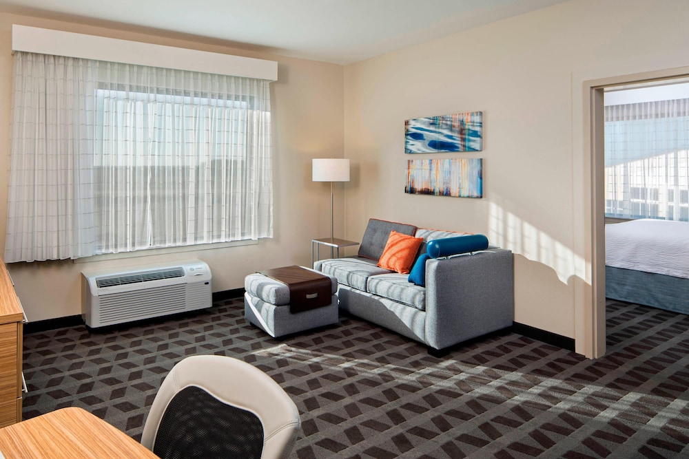 Towneplace Suites By Marriott Foley At Owa 17/24