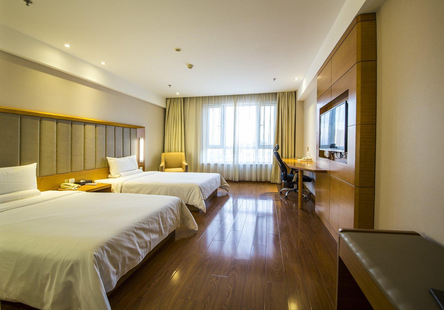 Relax, Twin Beds
