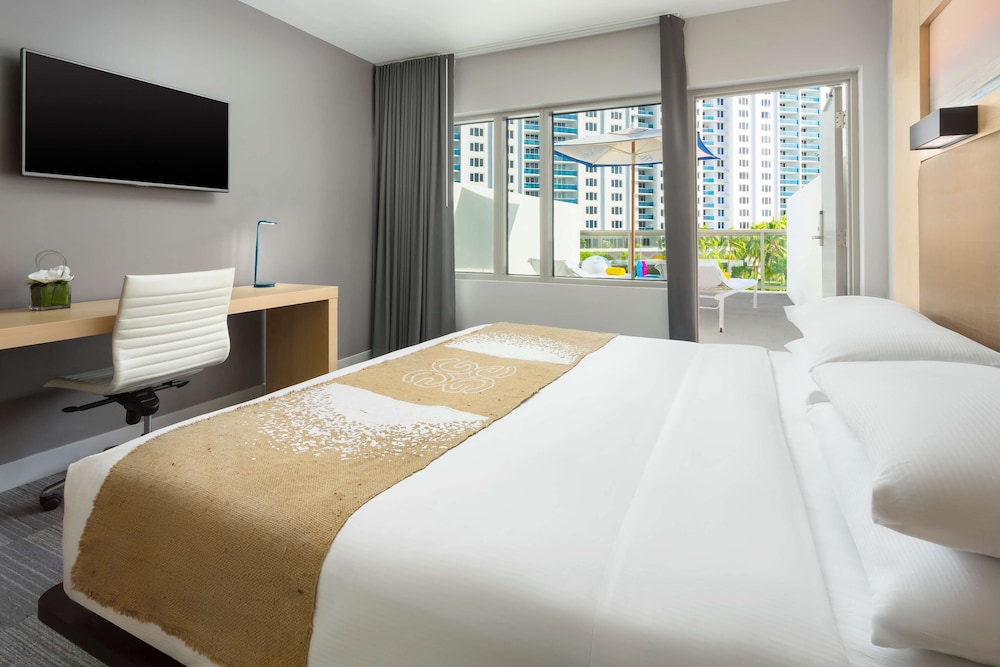 ROOM, KING BED, TERRACE, ACCESSIBLE