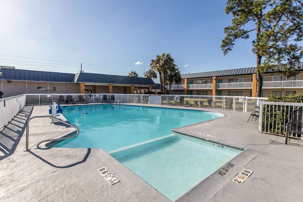 Econo Lodge Thomasville 61/64
