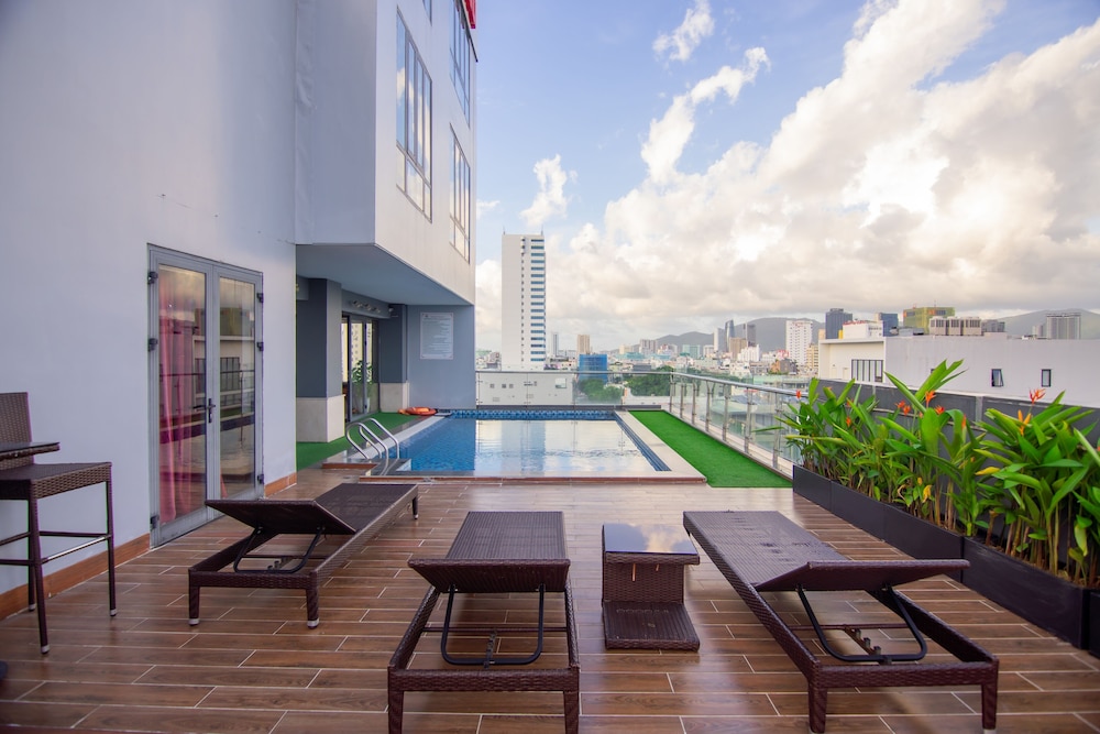 Quoc Cuong Center Hotel 42/49