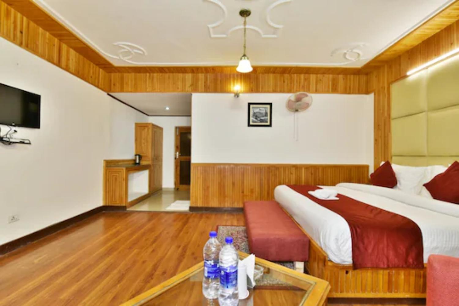 HOTEL HIMGIRI 18/50