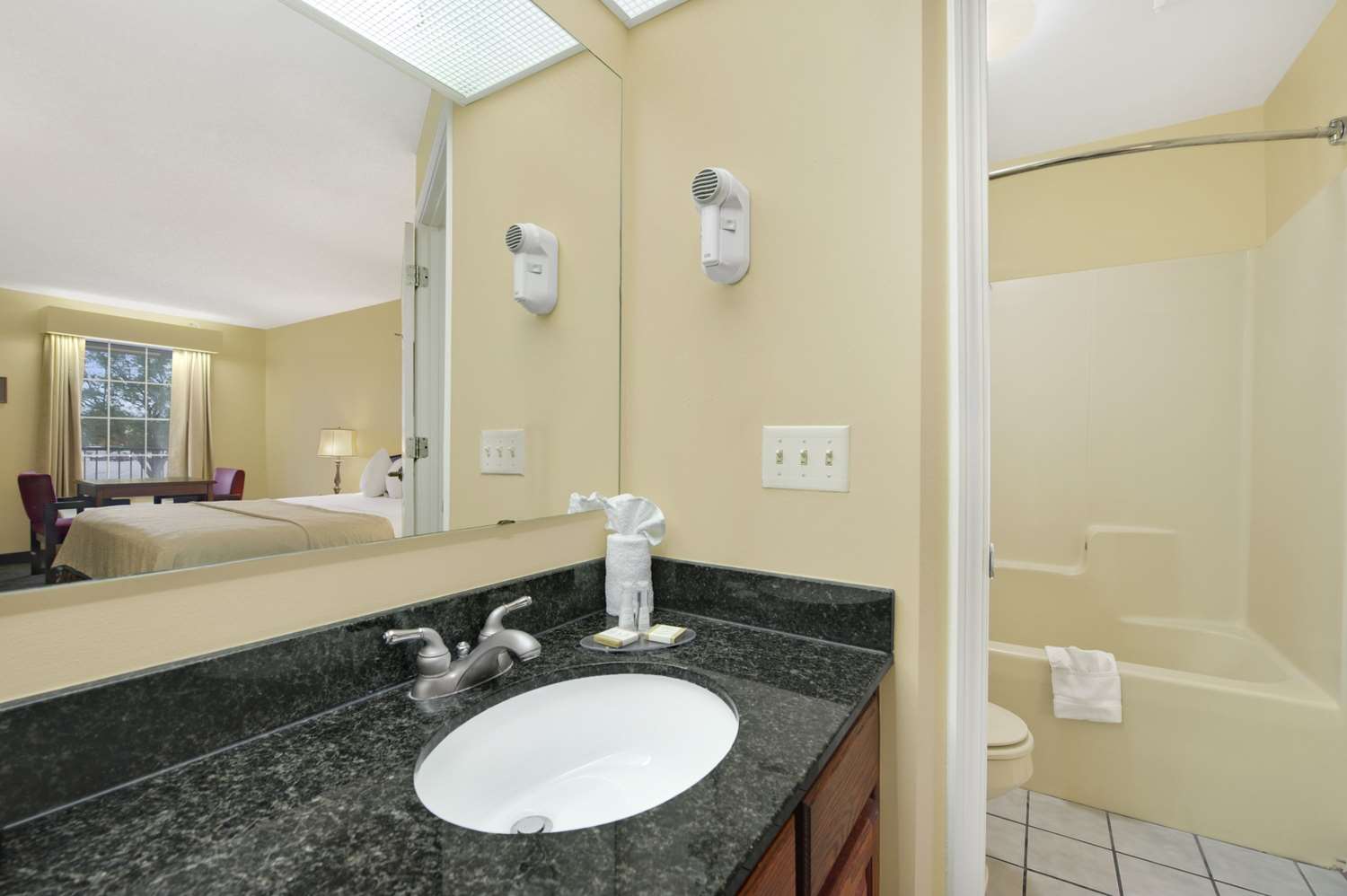 Baymont By Wyndham Thomasville 46/49