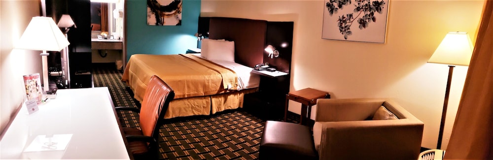 Discovery Inn Lafayette Airport I-10 20/35