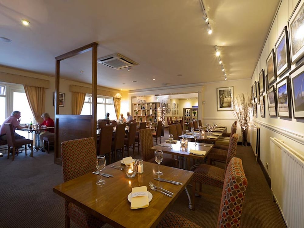 Glenside Hotel 15/18