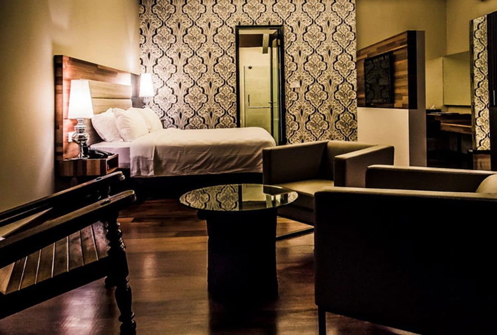 The Ranee Boutique Suites 20/74