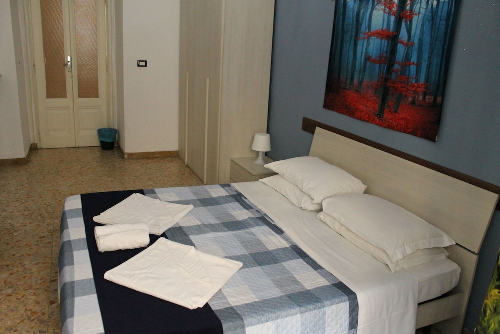 Guesthouse Mersede 1/16