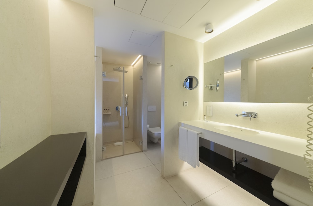 Innside By Melia Alicante Porta Maris 20/72