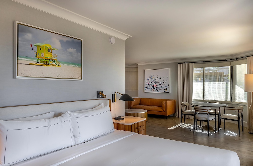 Tower, Huntington, Studio, Suite, King Bed, Ocean Front
