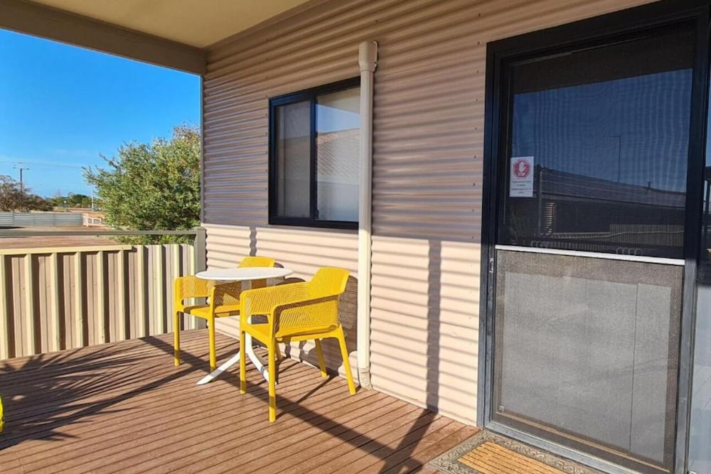 Sundowner Cabin And Tourist Park 23/50