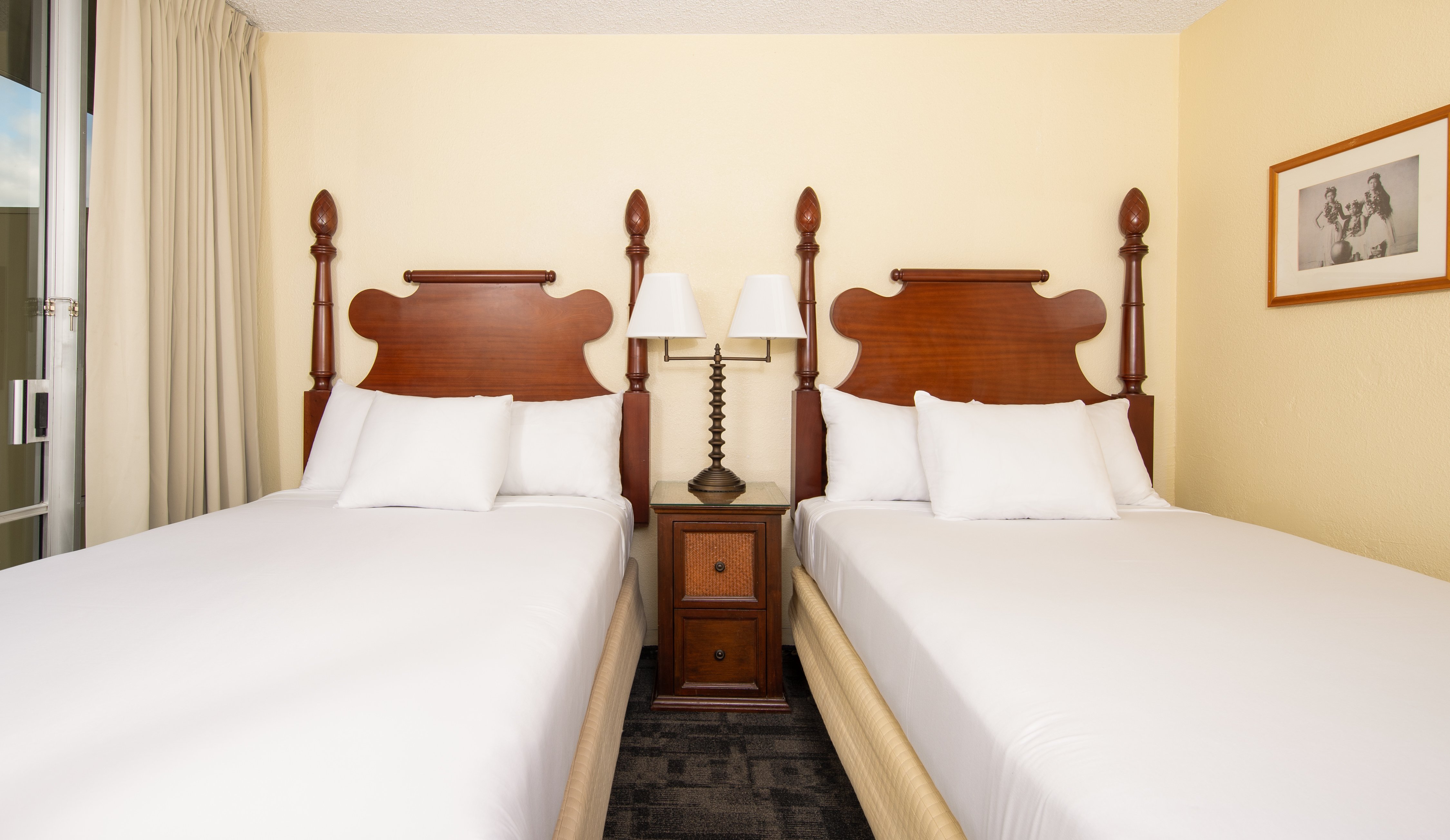 ROOM, 2 DOUBLE BEDS, CITY VIEW, KITCHEN