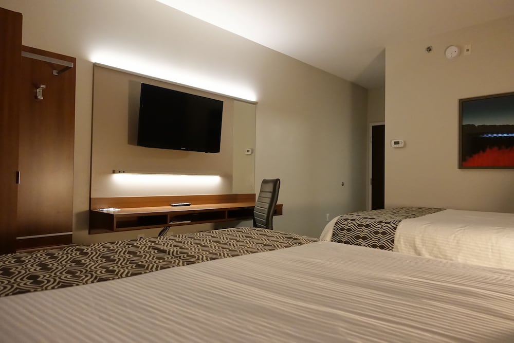 غرفة بسريرين كوين، Microtel Inn & Suites By Wyndham Sault Ste. Marie 9/10
