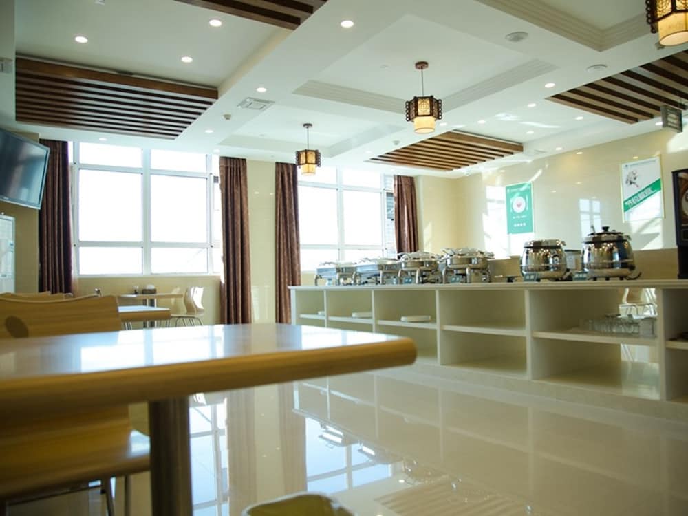 Greentree Inn Suqian Sihong Passenger Station Zhongyuan Logistics District Hotel 3/29