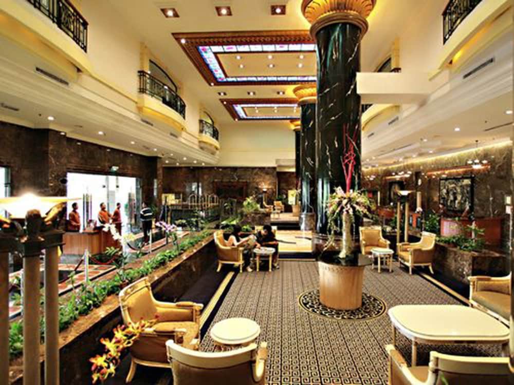 Merdeka Palace Hotel Suites 40/47