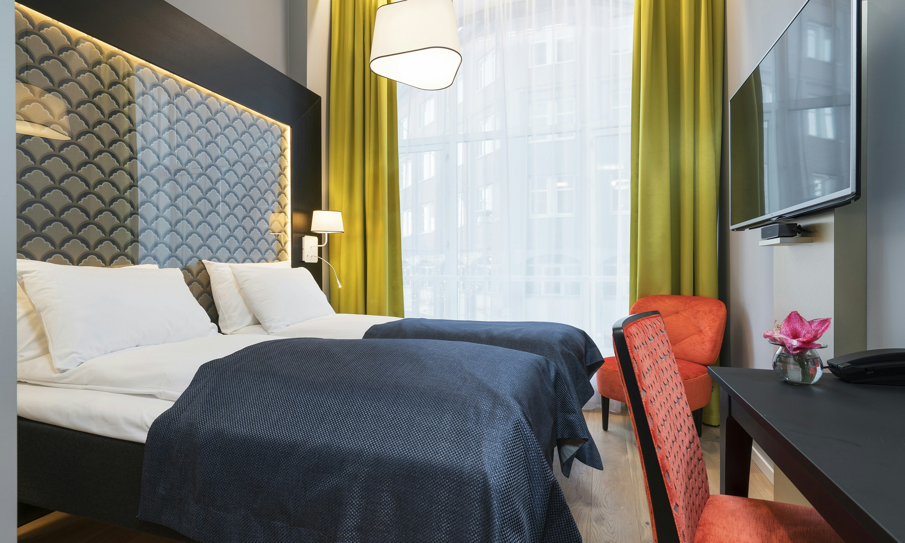STANDARD, TWIN BEDS
